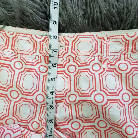 Old Navy Patterned Low Rise Shorts - Picture 5 of 5